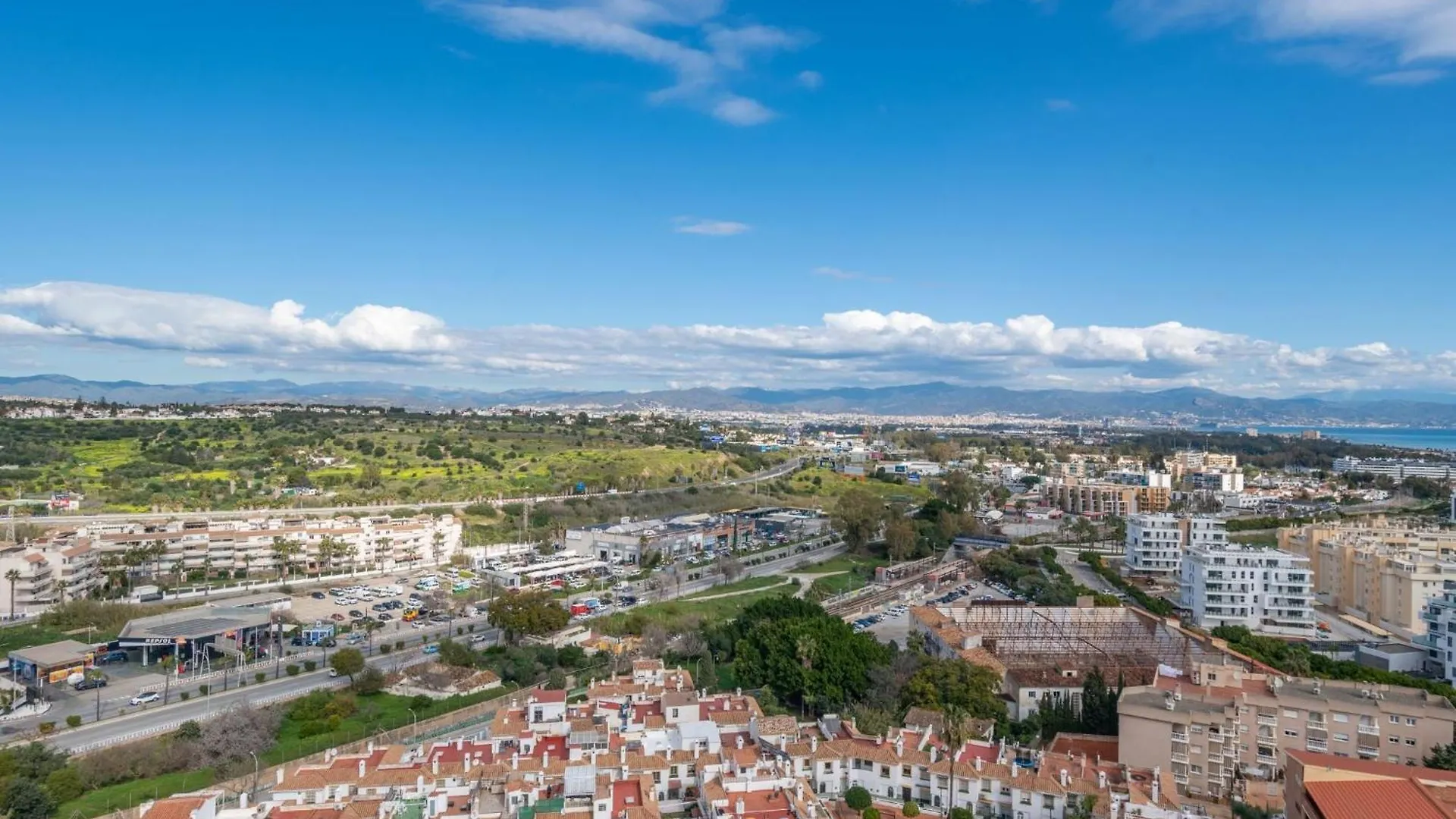 Fantastico Estudio Con Vistas Panoramicas Al Mar Torremolinos